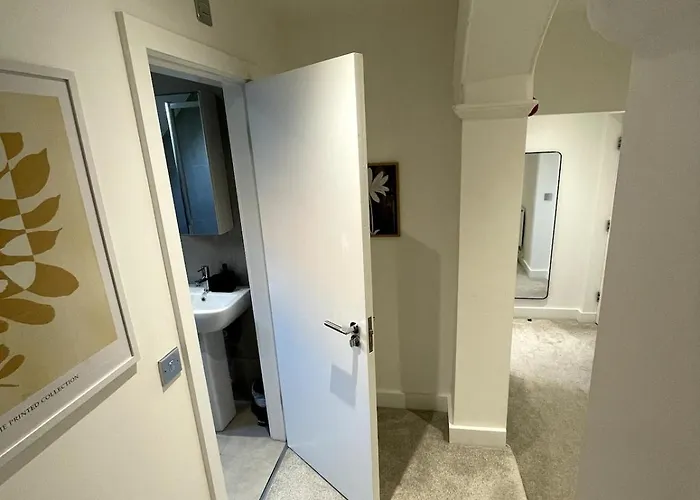 Warm And Modern Apartment, Super *