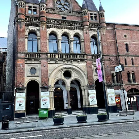 Warm And Modern Apartment, Super * Leeds (West Yorkshire)